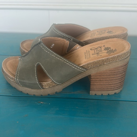 Jelly Pop Shoes - Jellypop Gray Mules with Textured Strap and Cork Sole size 6.5